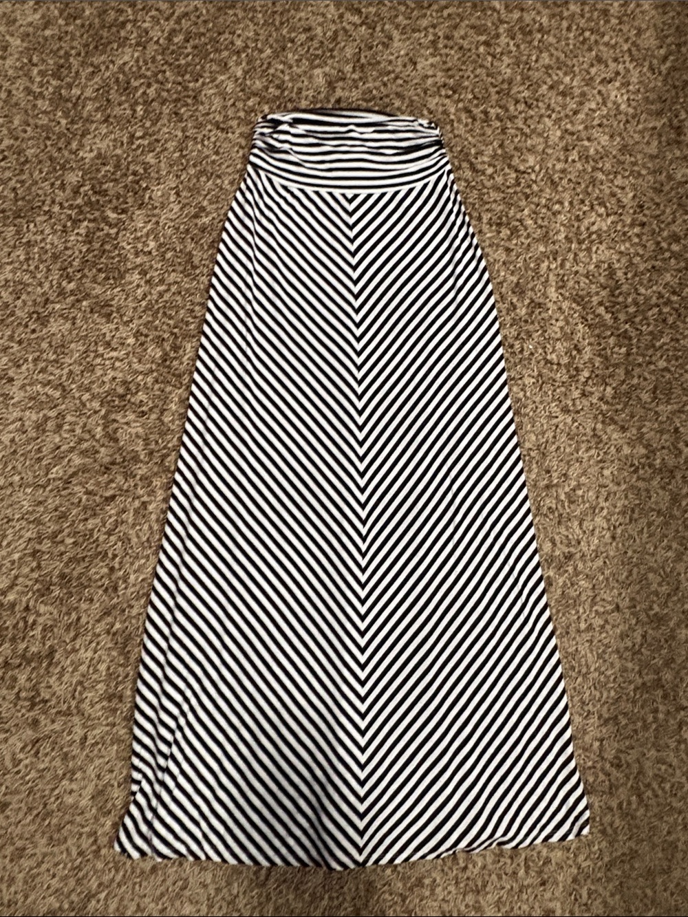 Merona women’s black and white striped maxi shirt.